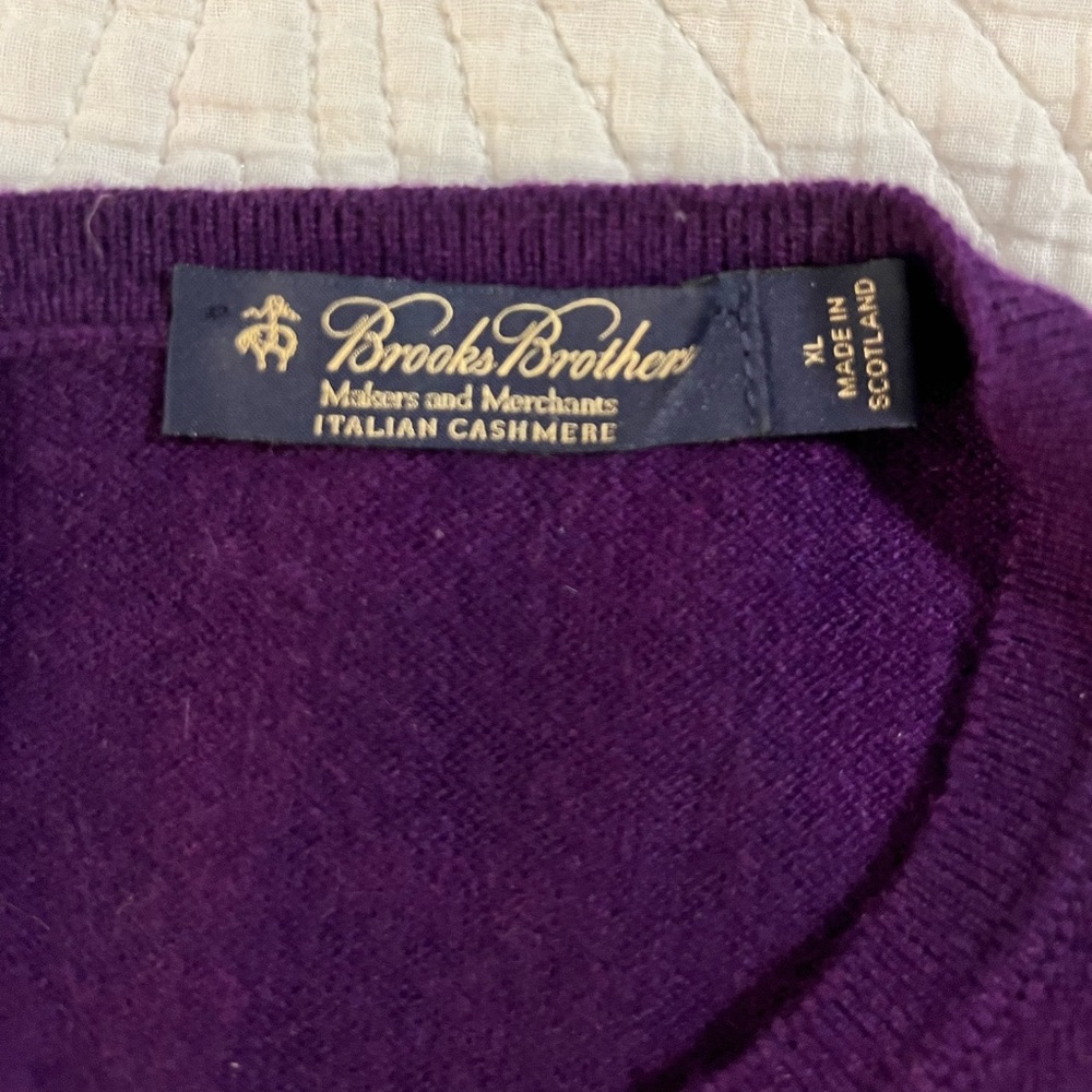 SOLD! Brooks Brothers, cashmere sleeveless sweater